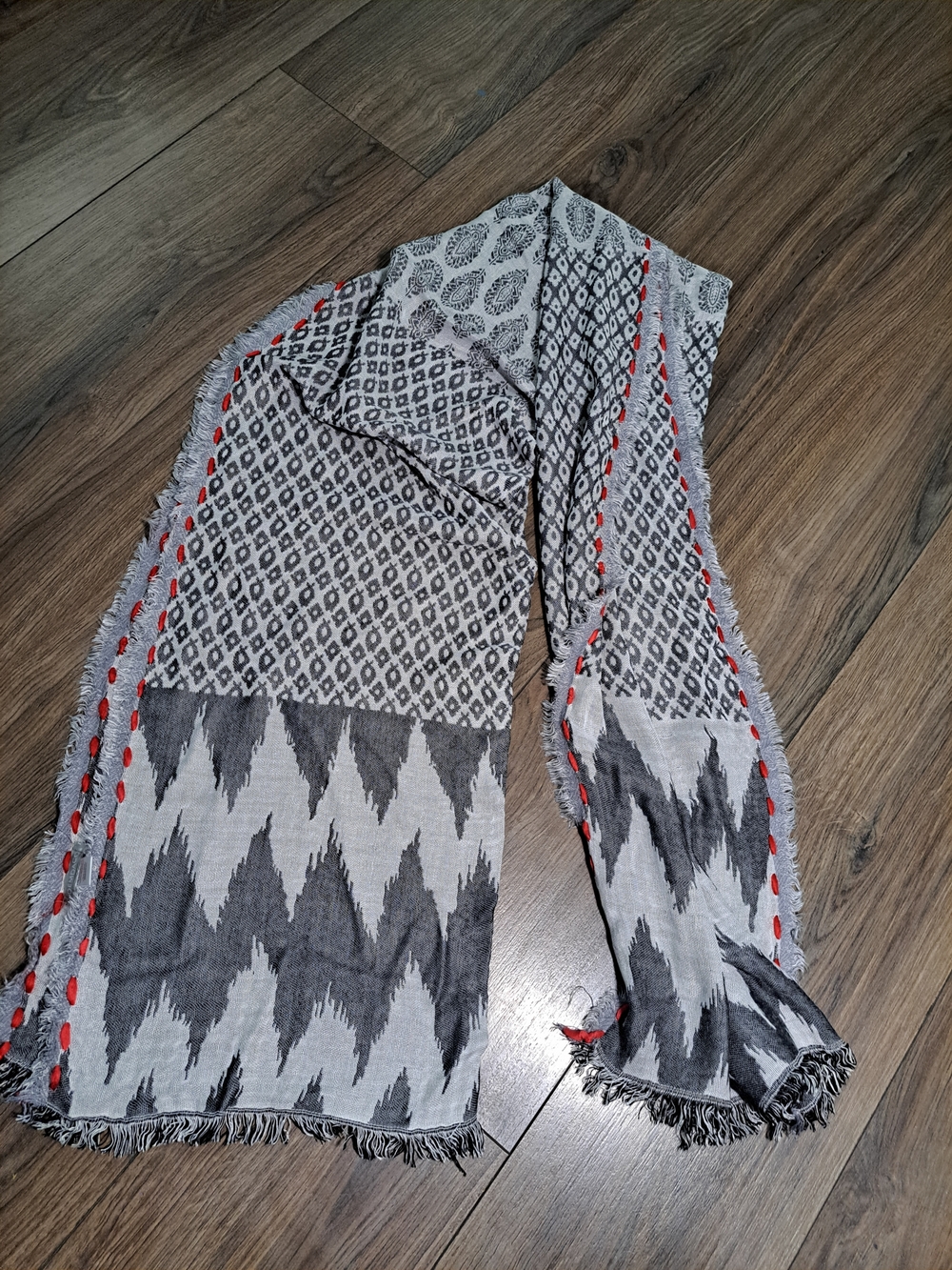 Demdaco Gray and Red Patterned Scarf